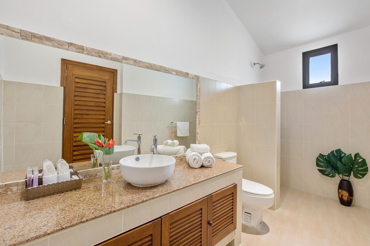Sunny Banks - Modern Sea View 4 Bed Pool Villa Maret Exterior photo
